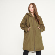 Load image into Gallery viewer, Snuggz Khaki Changing Robe Parka for Kids
