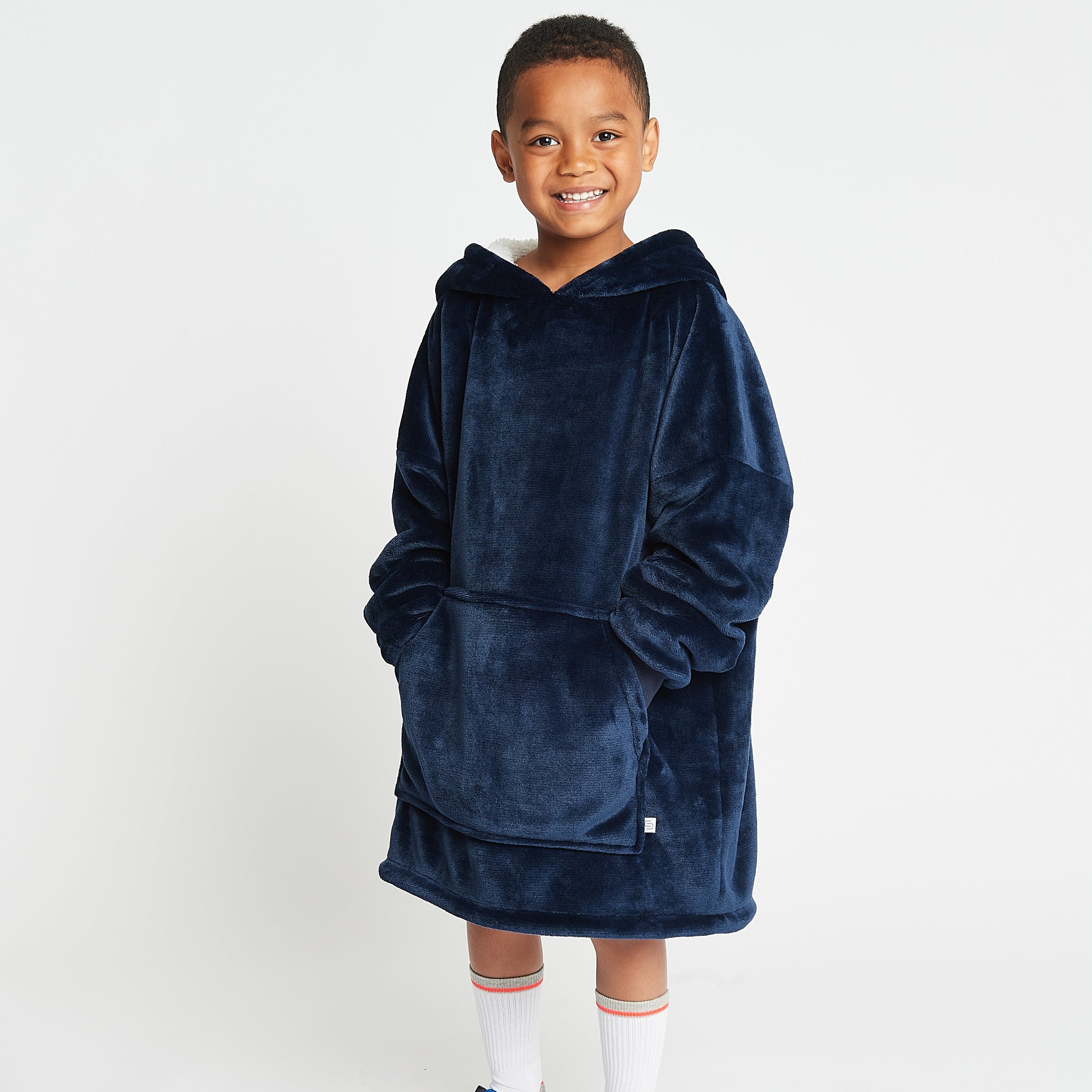 Buy Navy Soft Touch Fleece Hooded Blanket (3-16yrs) from Next Luxembourg